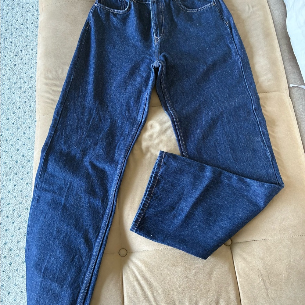 Zara Women’s Straight Blue Jeans